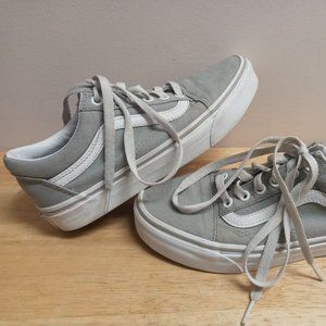 VANS Off the Wall Gray/White Low Sneakers Shoes Womens 6.5 Mens 5 Box Included